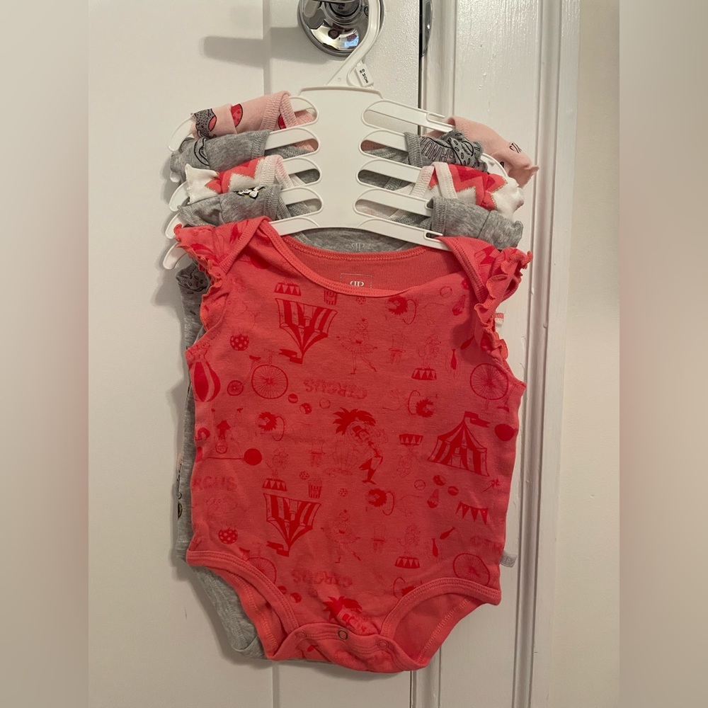 Rosie Pope 5 pack 6-9 month onesies